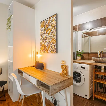 Jungle Saintaise - Appartement, Hypercentre, Fibre, Tv 4k, Parking Prive Payant شقة *